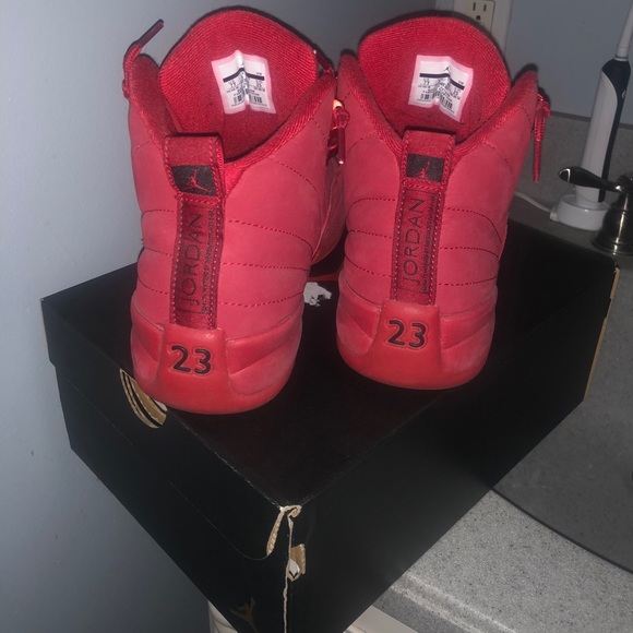 Jordan 12s - Picture 4 of 4